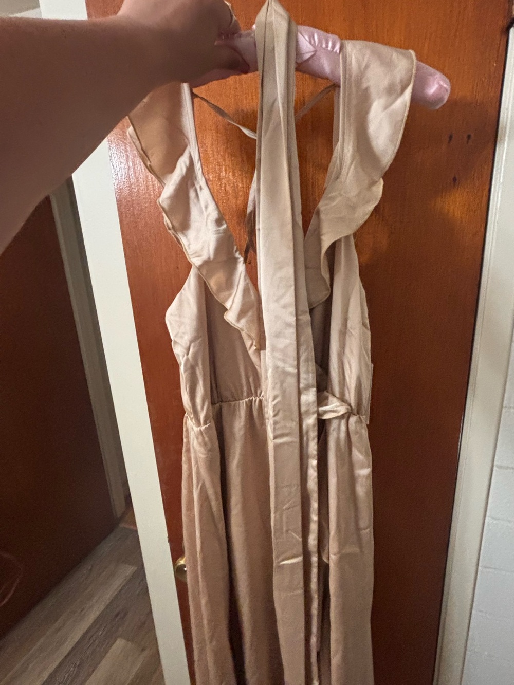 ๐ฃ LAST CALL! ๐ Show Me Your Mumu | Samantha Ruffle Dress in Champagne ๐ฅ - Large - Picture 10 of 16